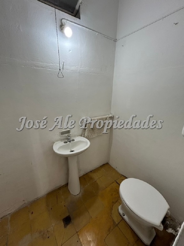 Imagen 7 de Local comercial en estratégico punto, se encuentra a metros de la avenida principal Gral Flores, en Colonia del Sacramento.