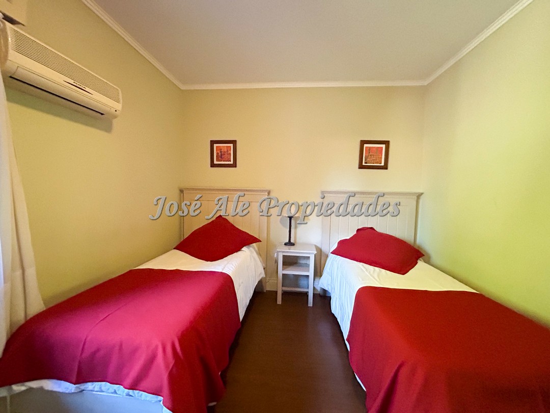 Imagen 5 de Hermoso hotel céntrico ubicado sobre avenida principal a 2 cuadras del Puerto Comercial y a 1 de la Terminal de Ómnibus.