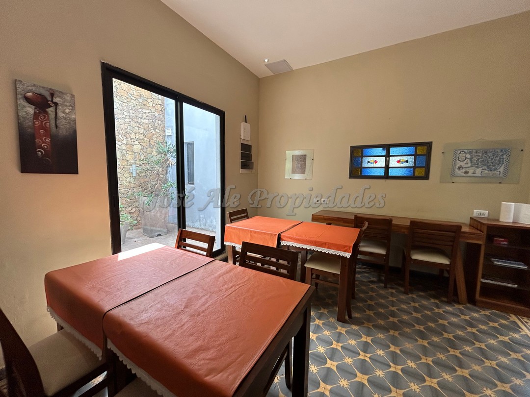 Imagen 4 de OPORTUNIDAD DE INVERSIÓN- Destacada posada con ambientes de estilo colonial en Colonia del Sacramento.