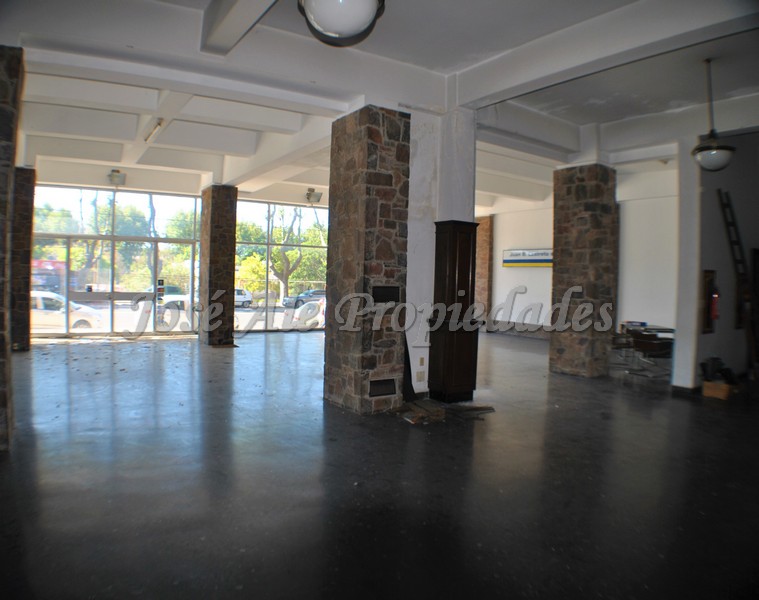 Imagen 3 de Local Comercial en Esquina Estratégica