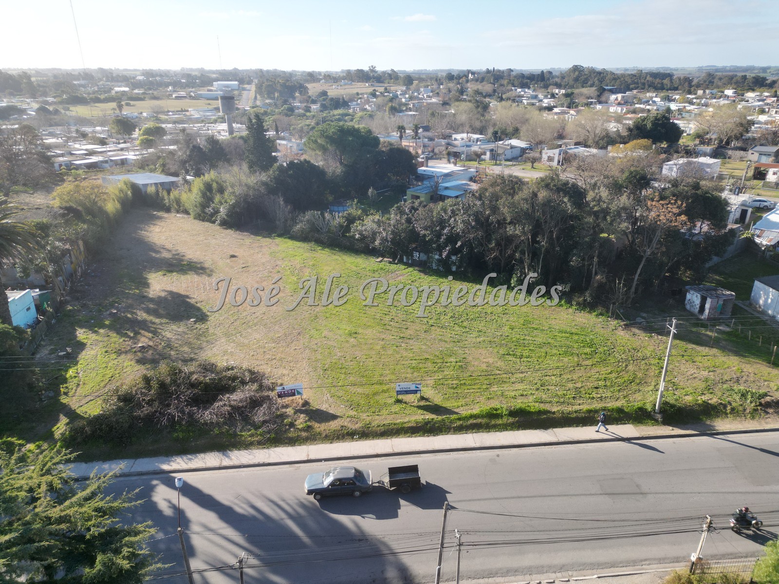 Imagen 6 de 4 lotes sobre calle principal Roger Balet, en Colonia del Sacramento.