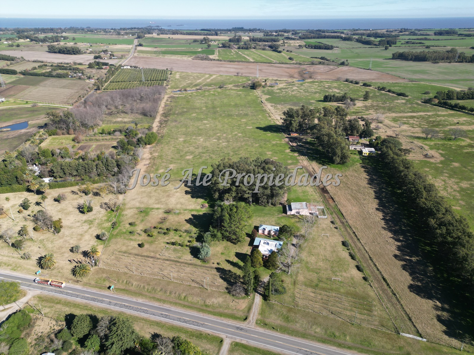 Imagen 5 de 4 Lotes de 3 hectáreas c/u sobre Ruta 21, Colonia.