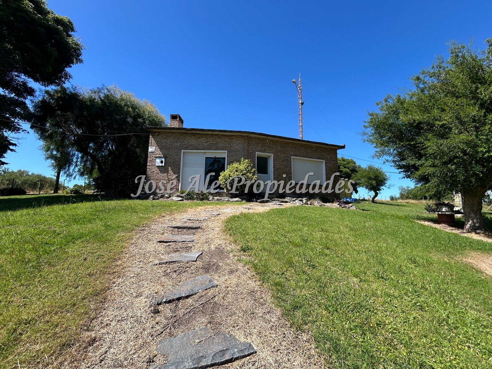 Imagen 4 de Campo de 4HAS y 8.322m, con casa de 3 dormitorios ubicado entre Ruta N°1 y Juan Lacaze, Colonia.