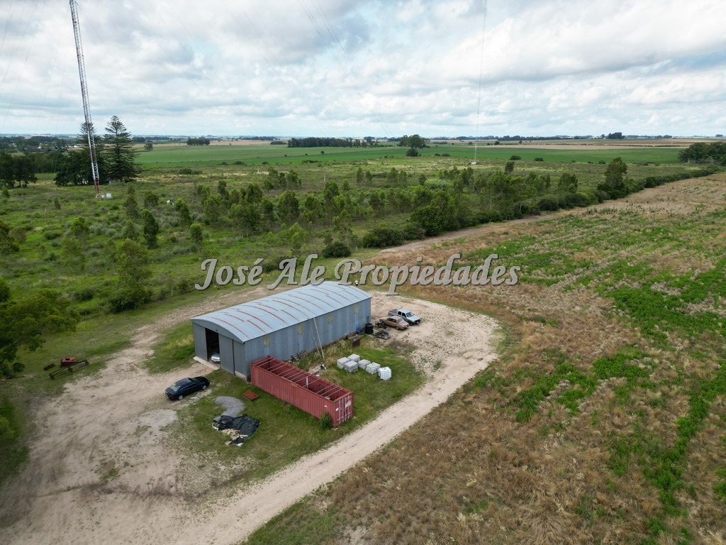 Imagen 1 de Campo de 5 HA ubicado sobre ruta 21, a 10 km del centro de la ciudad de Colonia.