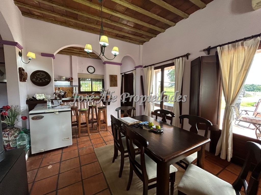 Imagen 6 de Chacra ubicada sobre Ruta 1 vieja a 15 minutos del centro de Colonia.