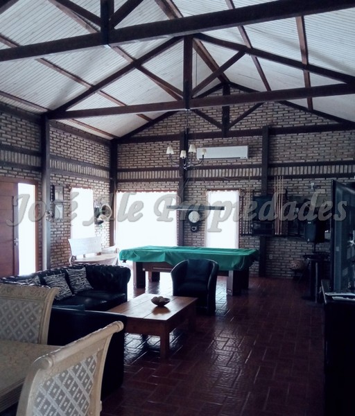 Imagen 8 de Extraordinaria propiedad a 4000 metros del centro de Colonia del Sacramento.