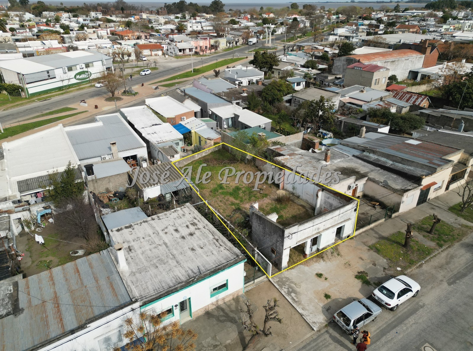 Imagen 3 de Terreno ubicado en el centro de Juan Lacaze, Colonia.