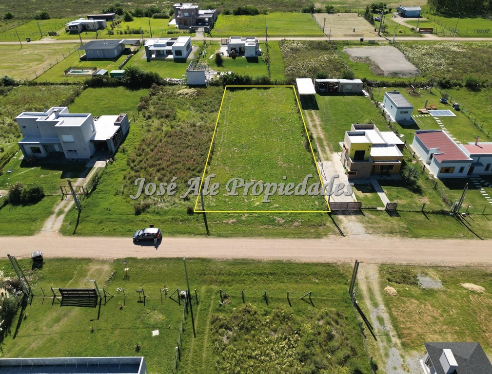 Imagen 5 de Terreno alto y parejo, de 1145m2 ubicado en una zona muy linda, Próximo a la Plaza de Toros de Colonia del Sacramento.