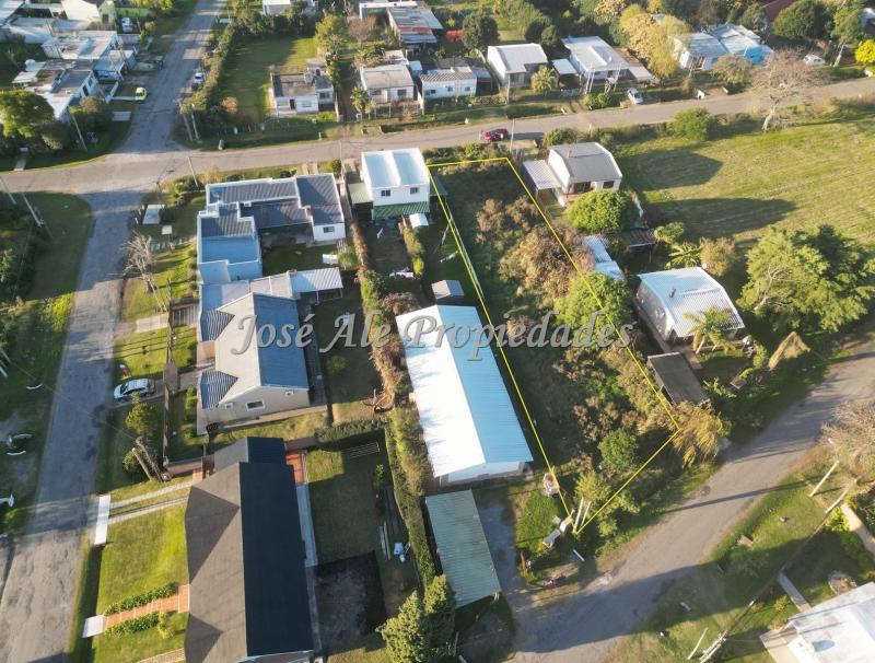 Terreno ubicado en el Real de San Carlos con salida a 2 calles, a pocas cuadras de la Plaza de Toros, Colonia.
