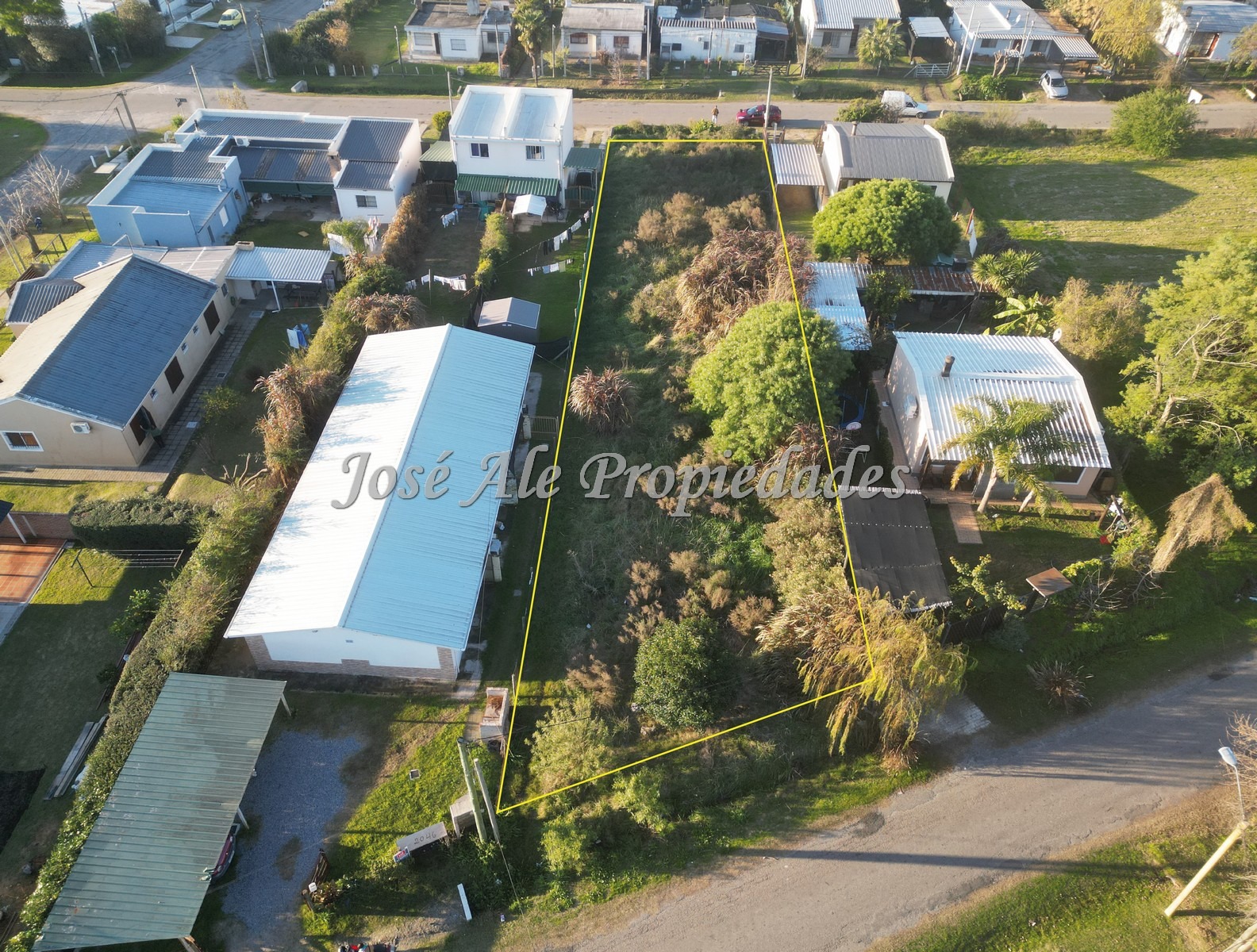 Imagen 1 de Terreno ubicado en el Real de San Carlos con salida a 2 calles, a pocas cuadras de la Plaza de Toros, Colonia.