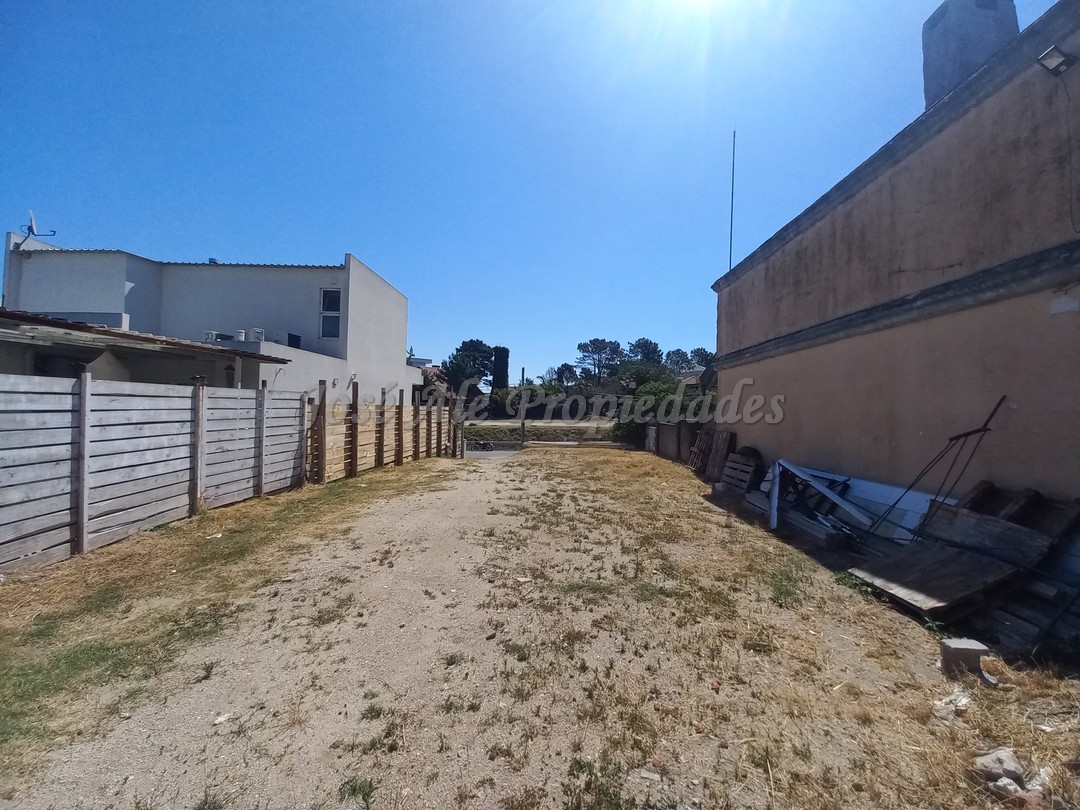 Imagen 7 de Terreno ubicado sobre la calle Villamajo en una hermosa zona de Colonia.