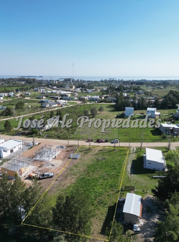 Imagen 2 de Amplio terreno de 1200 mts de superficie en hermosa y tranquila zona.