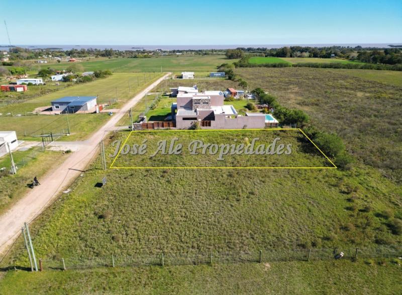 Terreno ubicado en zona Real de San Carlos, camino del medio, se trata de un terreno de 1000m2 de sup.