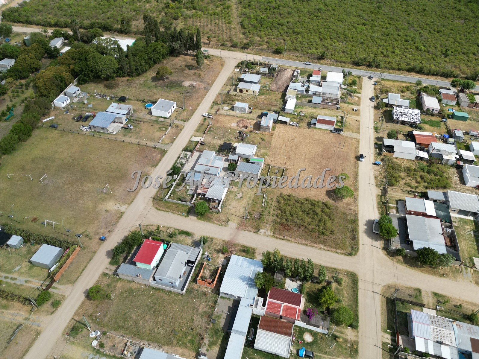 Imagen 10 de Se trata de 1 terreno ubicado en el barrio Los Algodones, El General. A metros de la Ruta nº1, Colonia.