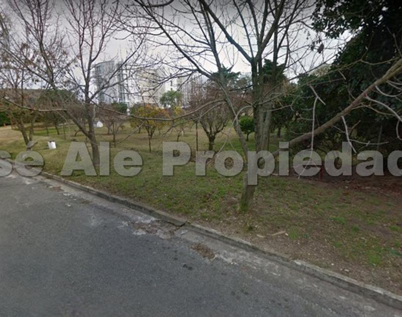Hermoso terreno de 490 m2 de superficie.