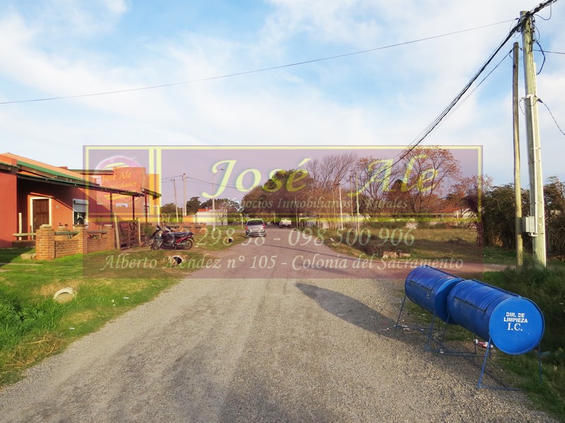 Imagen 3 de Terreno de 1015 m2 de superficie, con 14m de frente a tan solo metros de Plaza de Toros sobre calle Raúl Maurente.