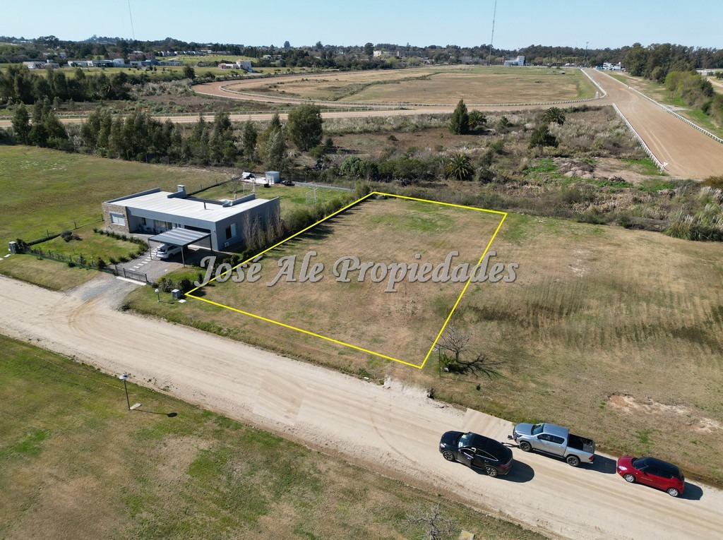 Imagen 1 de EN VENTA Espectacular terreno ubicado en Barrio Privado Sheraton Golf, el mismo cuenta con 1500 m2.