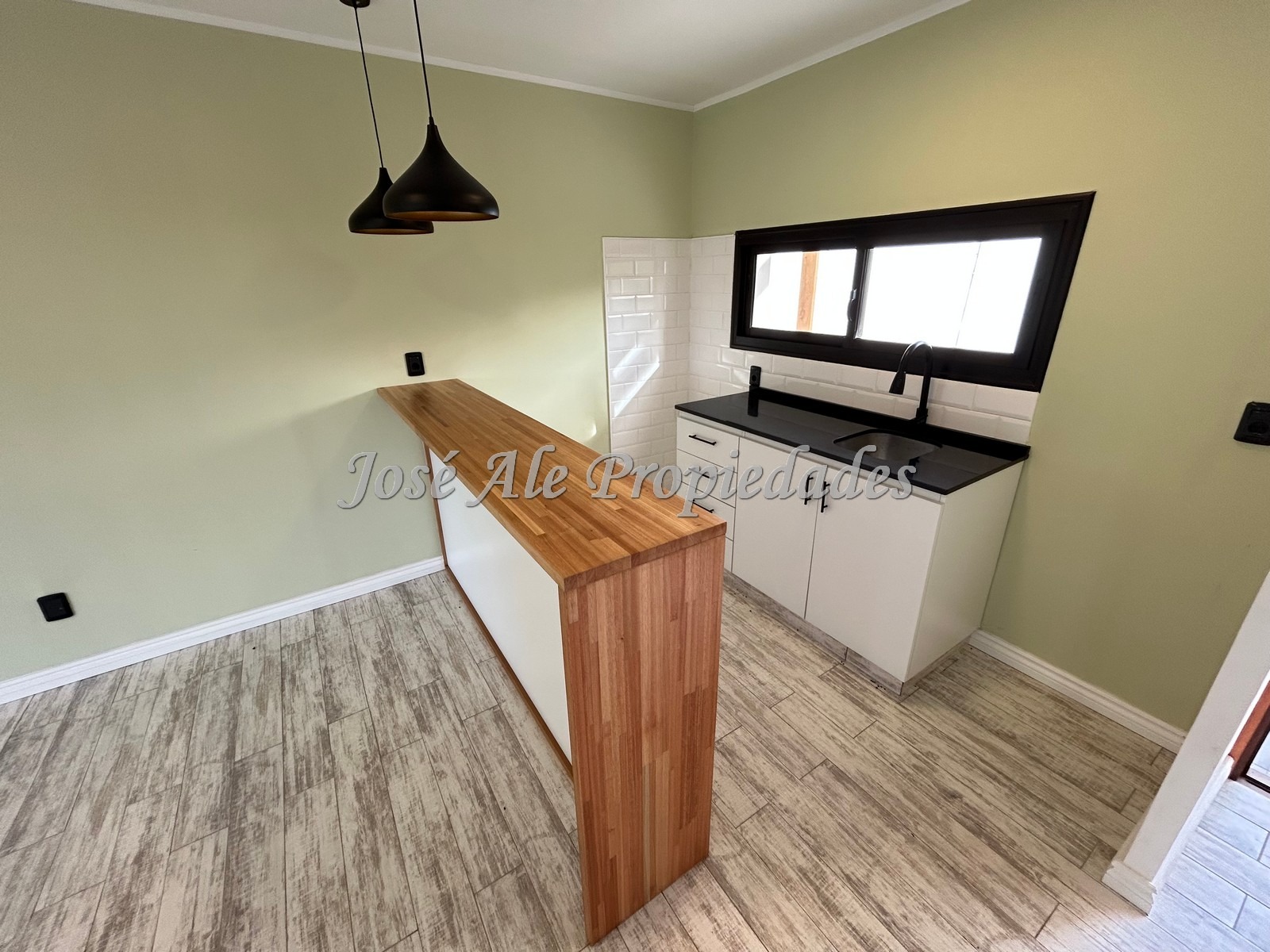 Imagen 4 de Propiedad de 2 dormitorios a estrenar ubicada en el Real de San Carlos, Colonia.