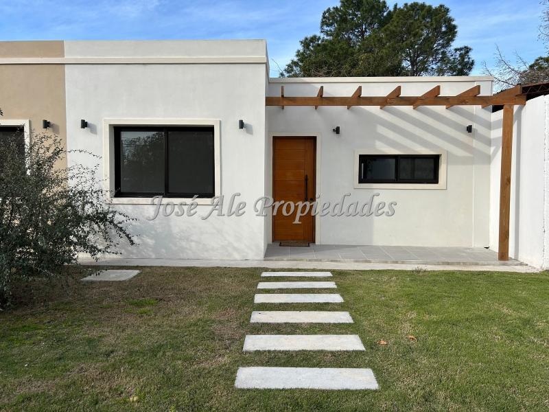 Propiedad de 2 dormitorios a estrenar ubicada en el Real de San Carlos, Colonia.