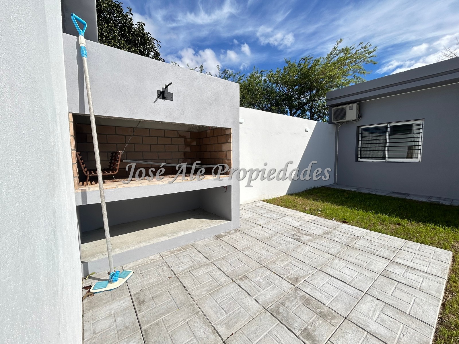 Imagen 9 de Hermosa propiedad completamente reciclada ubicada en el centro de la ciudad de Colonia.