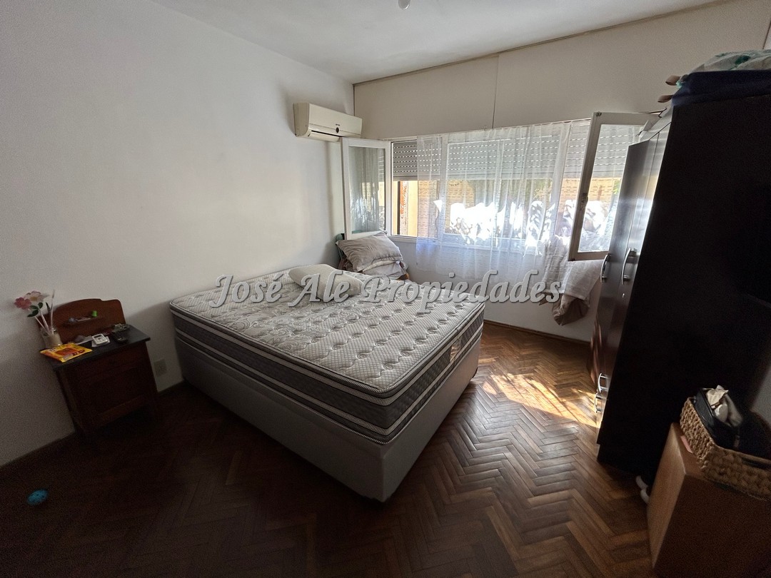 Imagen 4 de A sólo 100 metros de Puerto Comercial (BQB), terminal de ómnibus y Avenida principal Gral. Flores.