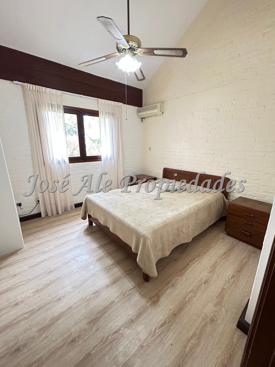 Imagen 8 de Espléndida propiedad en esquina, ubicada en Real de San Carlos, rodeada por un entorno de tranquilidad y naturaleza.