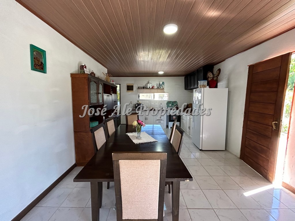 Imagen 5 de Casa ubicada sobre la Ruta Nacional 1 antes de la Bodega Bernardi.