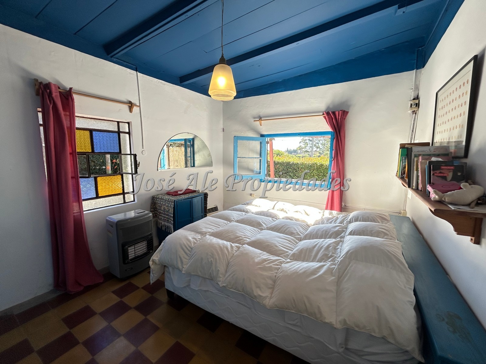 Imagen 8 de NUEVO PRECIO! Hermosa casa de grande dimensiones. Rodeada por un entorno de naturaleza, Colonia