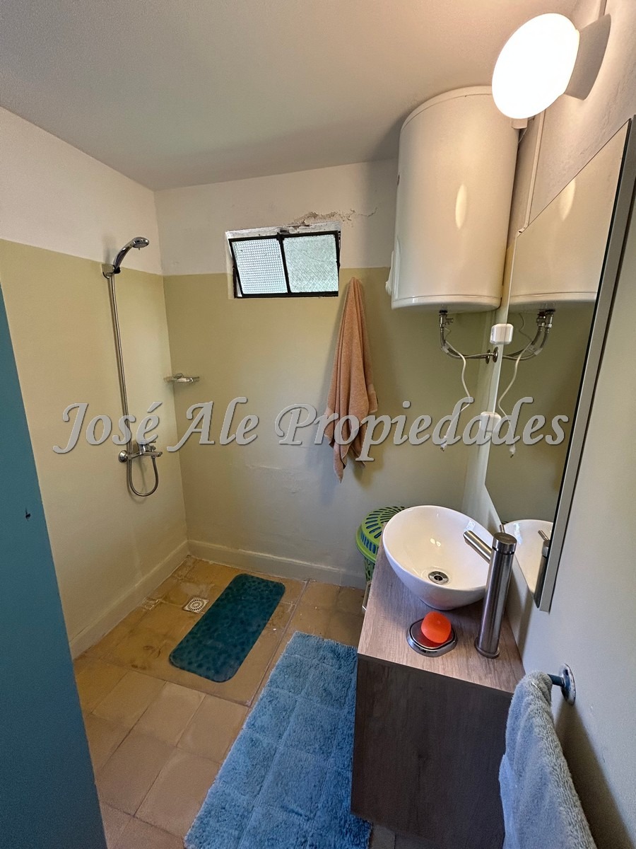 Imagen 9 de NUEVO PRECIO! Hermosa casa de grande dimensiones. Rodeada por un entorno de naturaleza, Colonia