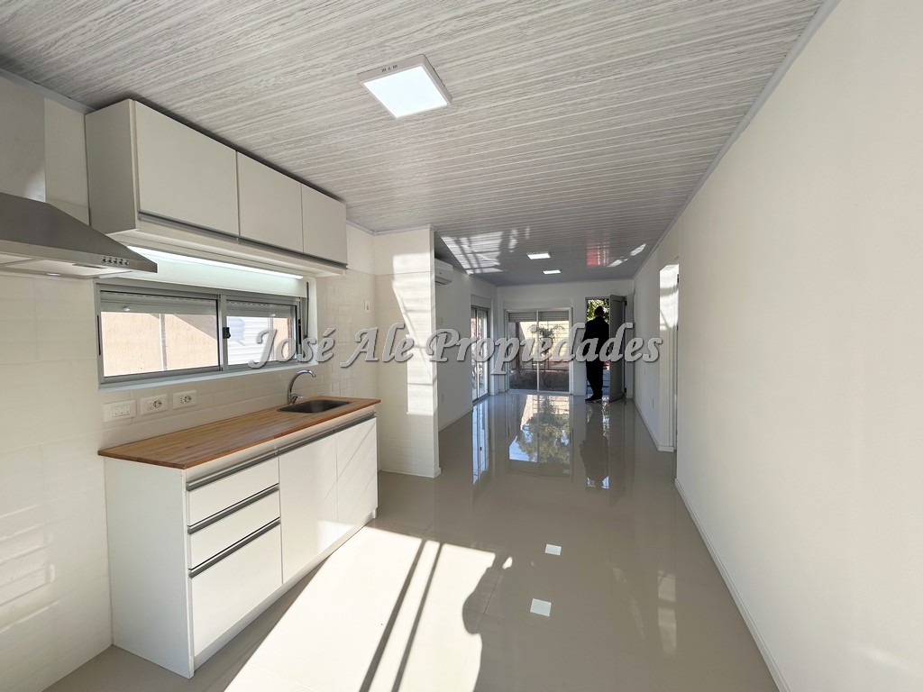 Imagen 4 de PROPIEDAD DE 2 DORMITORIOS CON PISCINA.