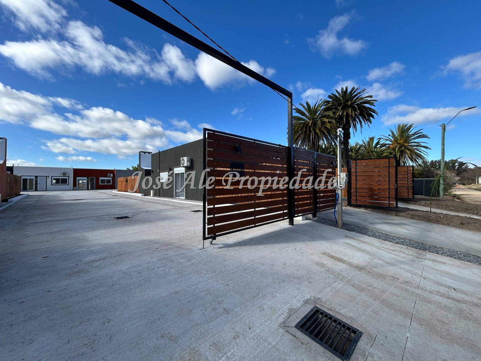 Imagen 2 de Casa de 2 dormitorios a estrenar ubicada en agradable entorno en el Real de San Carlos, Colonia.