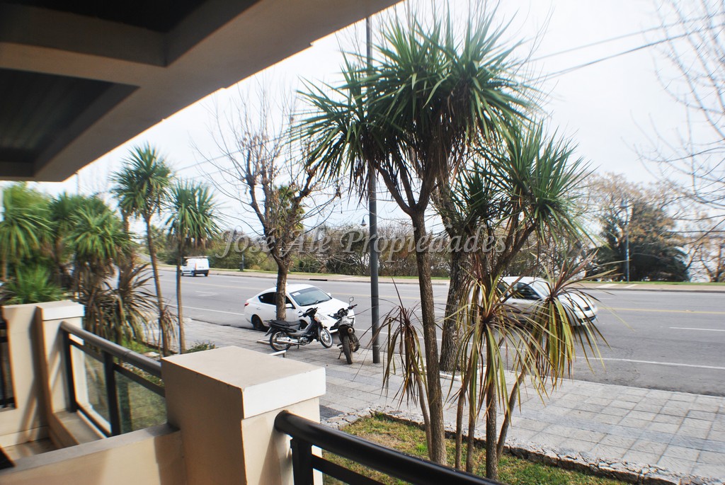 Imagen 5 de Espectacular departamento ubicado en Rambla Costanera de Colonia del Sacramento, con magnífica vista al Río de la Plata.