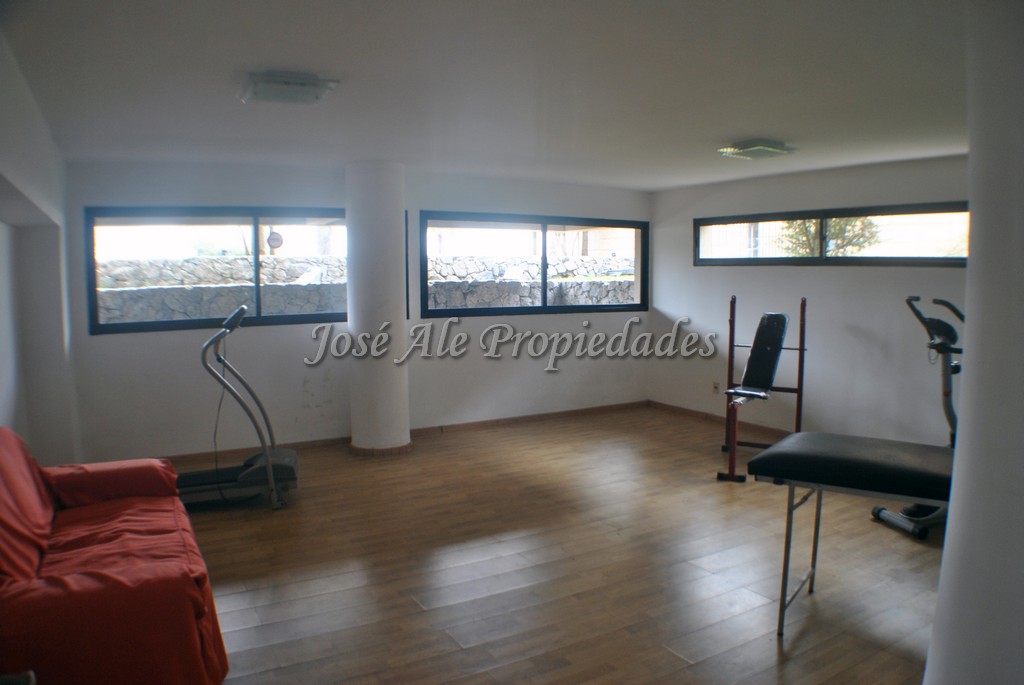 Imagen 9 de Espectacular departamento ubicado en Rambla Costanera de Colonia del Sacramento, con magnífica vista al Río de la Plata.