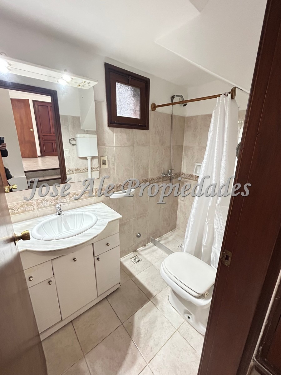 Imagen 6 de Importante propiedad de 176m2 ubicada a metros de la Rambla Costanera y playas de Colonia.