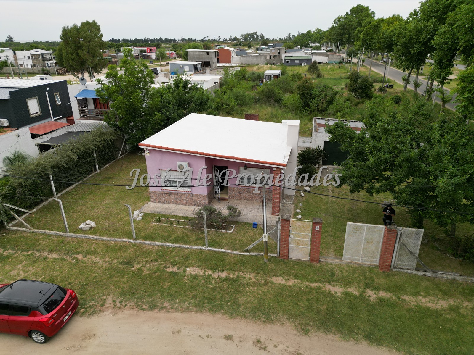 Imagen 1 de Propiedad de 2 dormitorios ubicada cerca de la playa de Ferrando, Colonia.