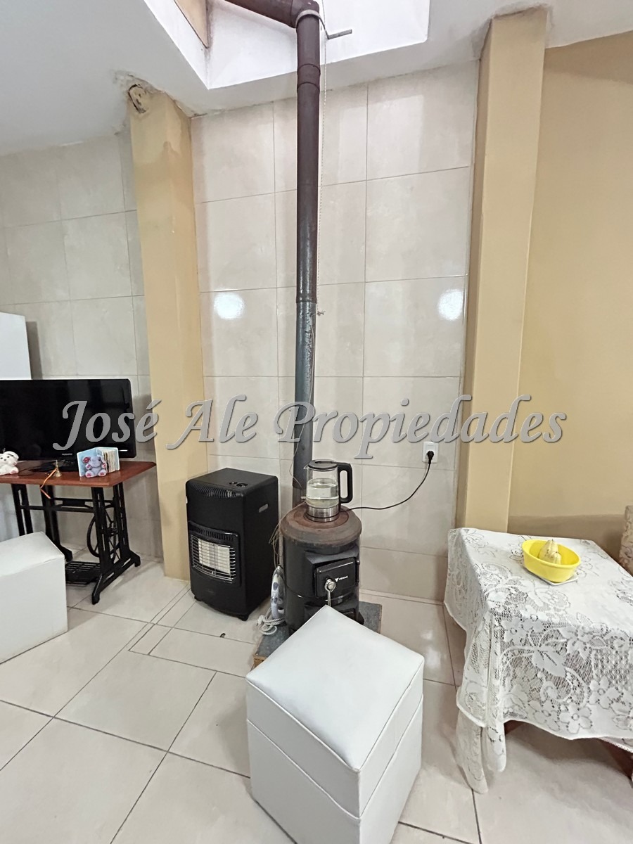 Imagen 4 de Casa de 2 dormitorios con apto independiente, Colonia.