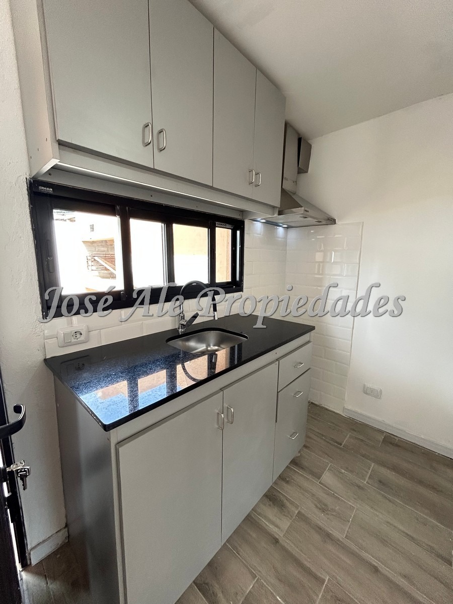 Imagen 5 de Casa de 2 dormitorios a estrenar a 3 cuadras de la Rambla y Playas de Colonia.