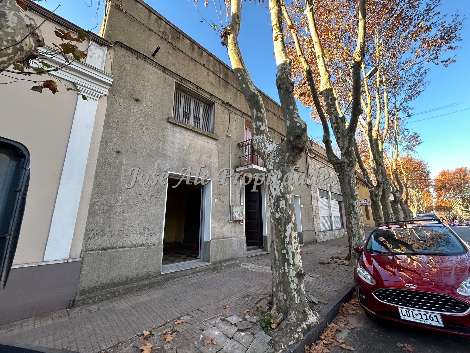 Imagen 1 de 3 Propiedades para reciclar, ubicadas en el centro de la ciudad de Colonia.