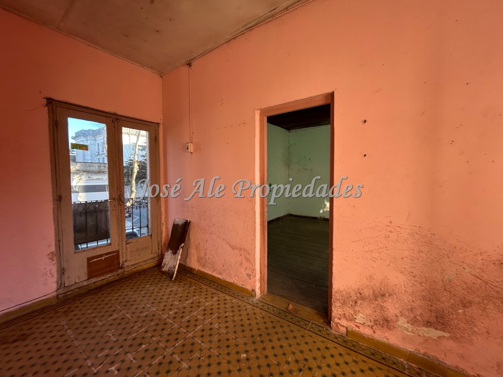 Imagen 5 de 3 Propiedades para reciclar, ubicadas en el centro de la ciudad de Colonia.