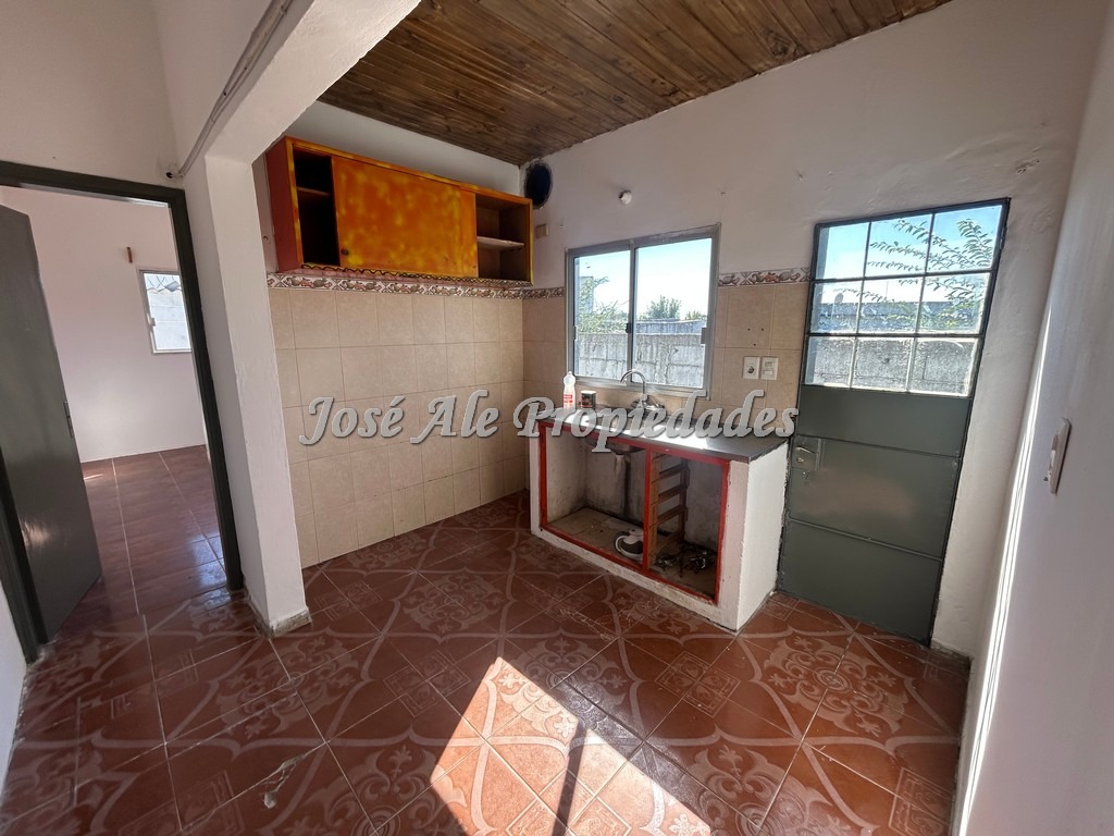 Imagen 4 de Casa de 2 dormitorios, Colonia.