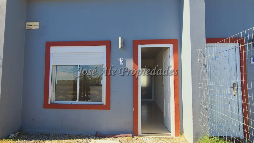 Imagen 1 de Apartamento ubicado en el Real de San Carlos, próxima a todos los servicios y centros de estudios.
