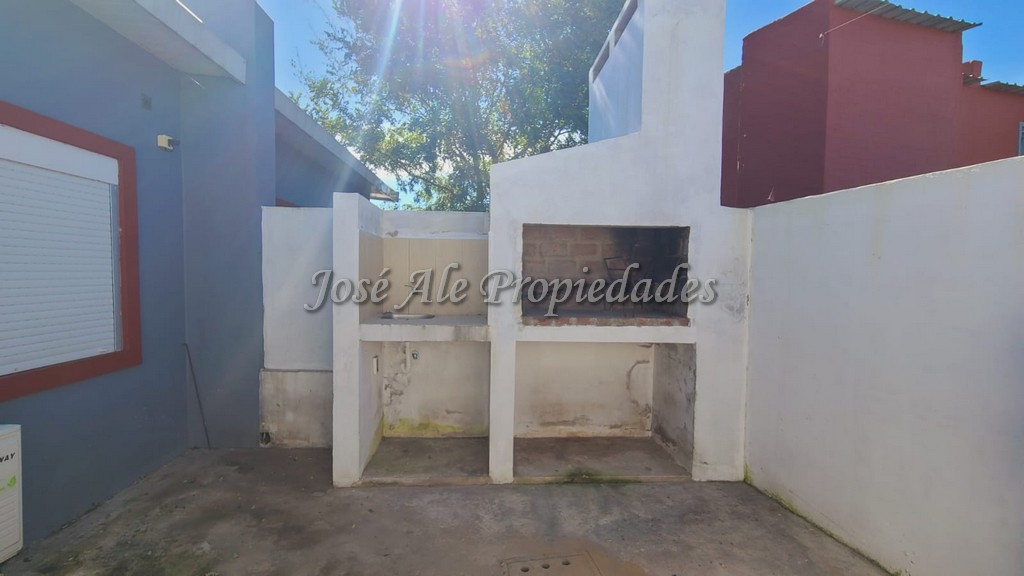 Imagen 10 de Apartamento ubicado en el Real de San Carlos, próxima a todos los servicios y centros de estudios.