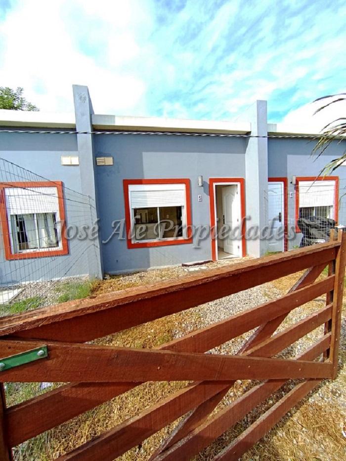 Apartamento ubicado en el Real de San Carlos, próxima a todos los servicios y centros de estudios.