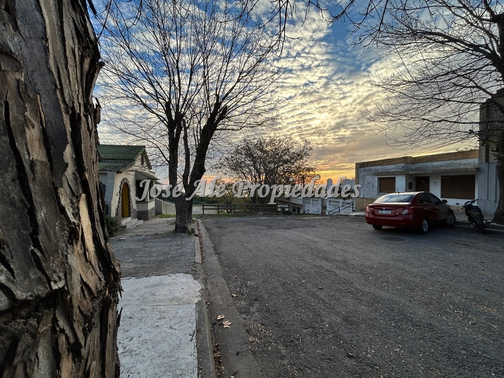 Imagen 7 de 4 Propiedades en un mismo padrón, ubicadas sobre la segunda Av. principal de Colonia, Av. Artigas. IDEAL INVERSIÓN!