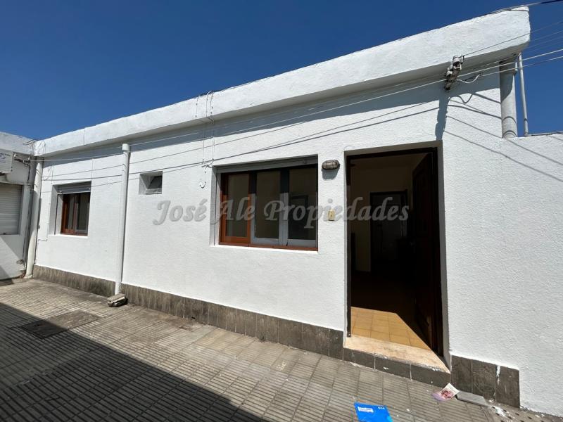 Hermosa propiedad ubicada en zona céntrica, próxima a las 2 avenidas y cerca del Shopping.