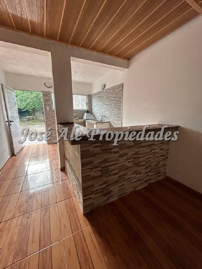 Imagen 8 de Casa céntrica ubicada en barrio Pueblo Nuevo, a pocas cuadras de la Rambla y playas de Colonia.