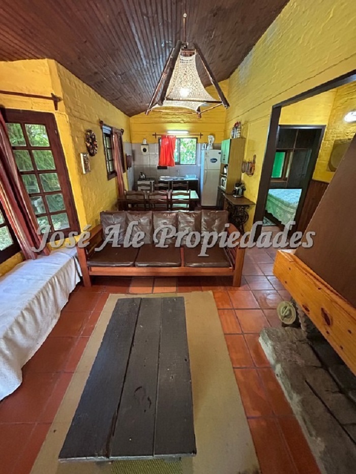 Imagen 5 de Casa ubicada en el Balneario Santa Ana amueblada a pocas cuadras de la playa.