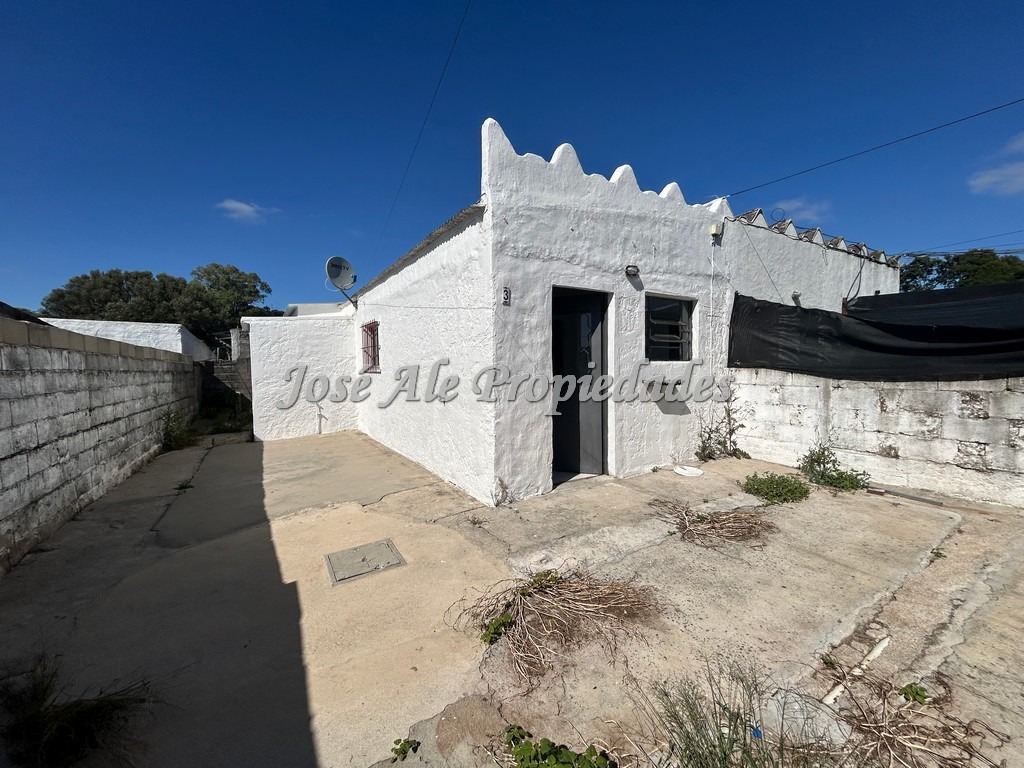 Imagen 1 de Casa de 1 dormitorio, ubicada en el Real de San Carlos, Colonia.