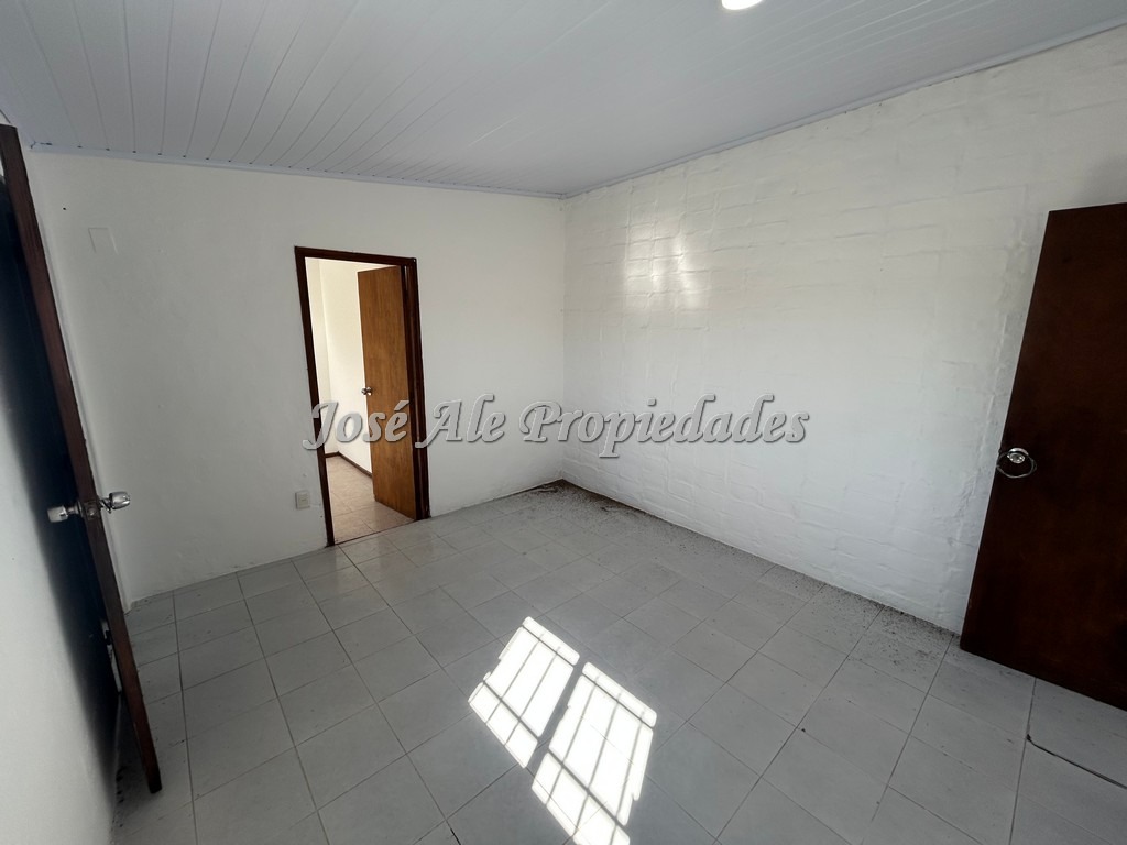 Imagen 5 de Casa de 1 dormitorio, ubicada en el Real de San Carlos, Colonia.