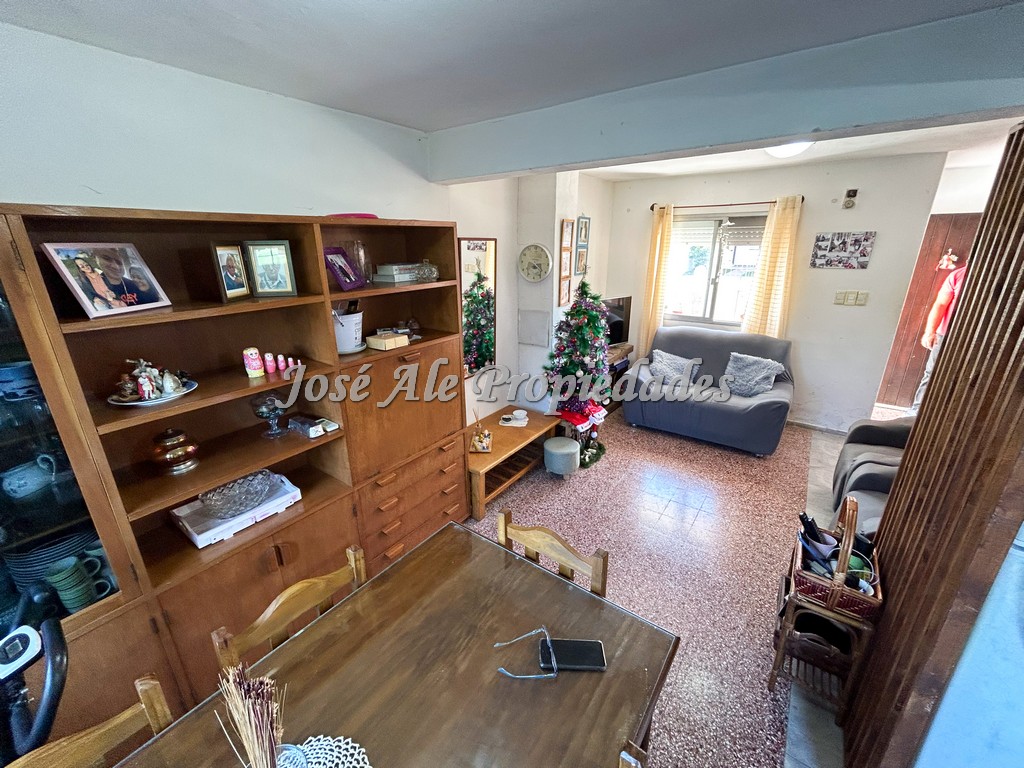 Imagen 4 de Excelente vivienda ubicada en el Real de San Carlos, a pocas cuadras de la Rambla y Playas de Colonia.